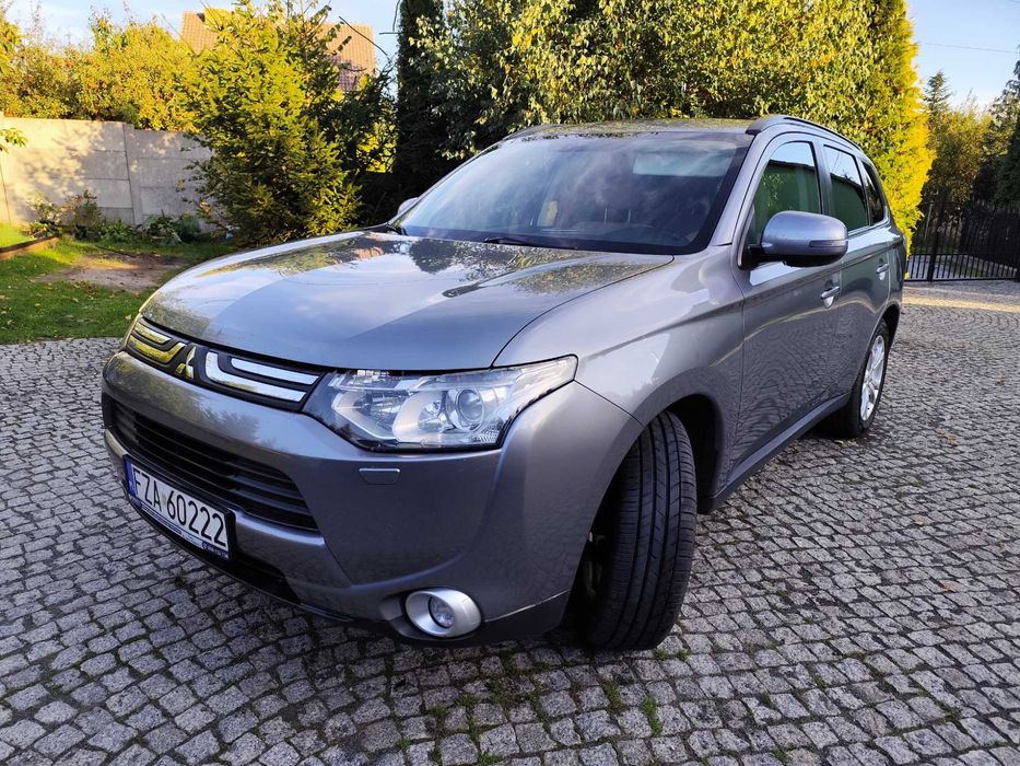 Mitsubishi Outlander III 2.0  2013r. 4 X 4  LPG hak