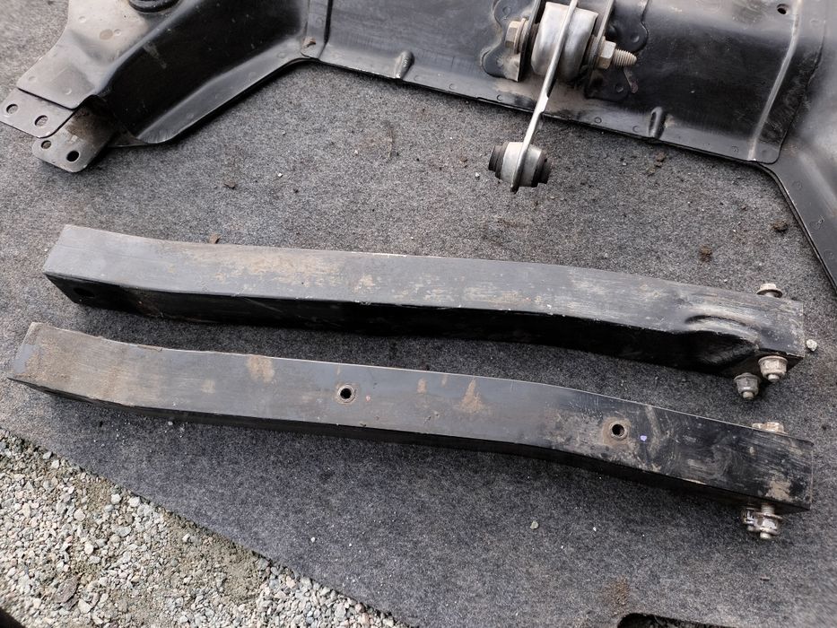 Підрамник LADA Vesta