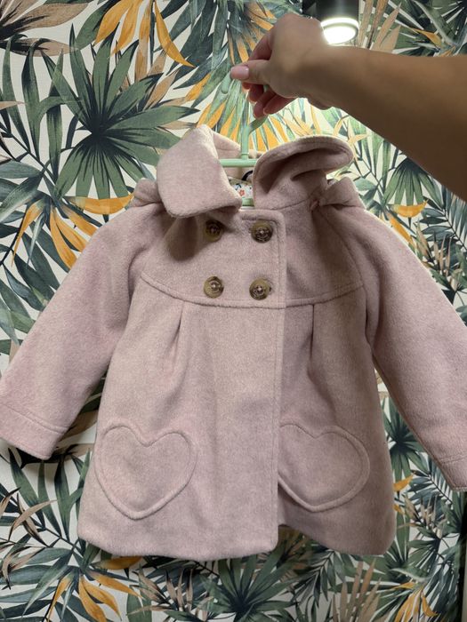 Рожеве пальто на дівчинку