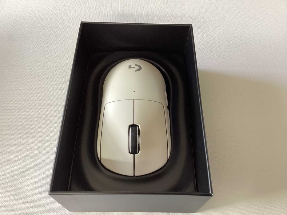 Logitech PRO X Superlight myszka