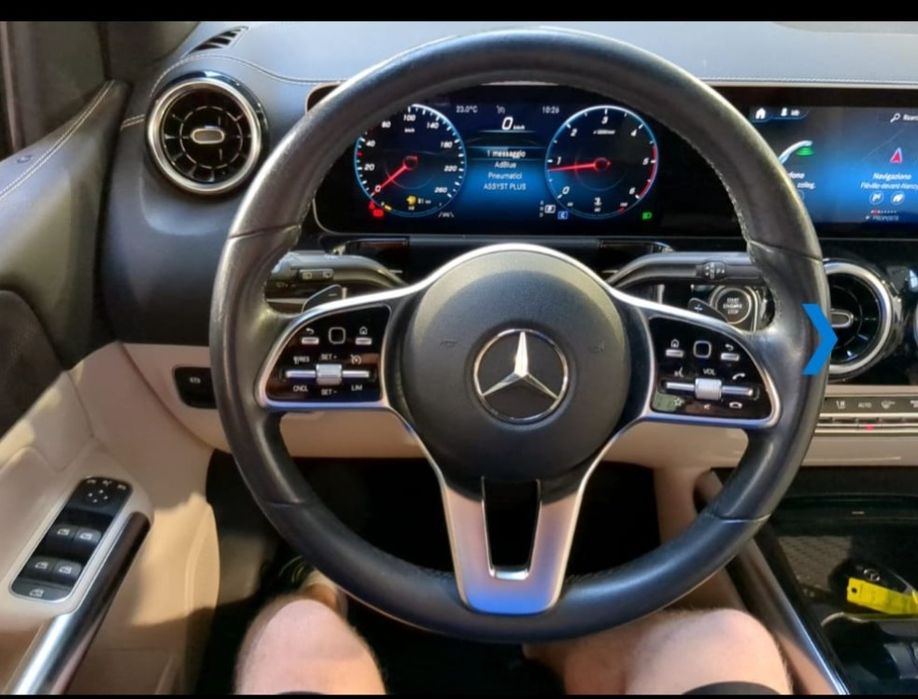 Mercedes Benz B 200