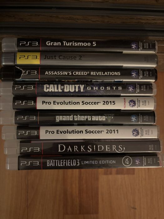 Vendo/ Troco PS3 500gb + comando + 9 jogos