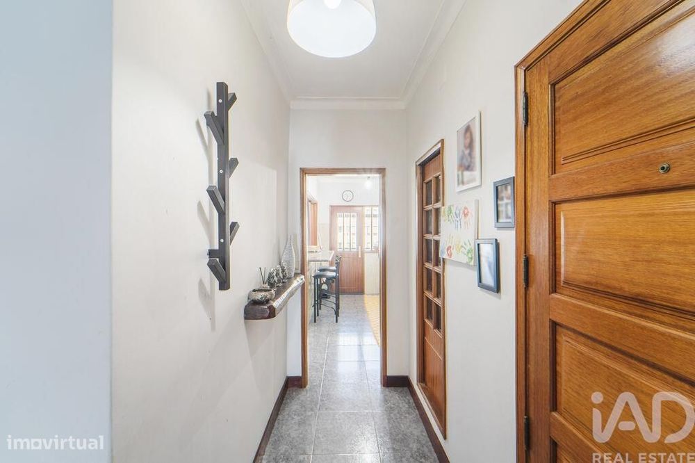 Apartamento T2 em Chafé de 88 m2