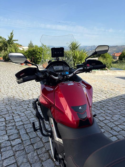 Honda crossrunner vfr800x