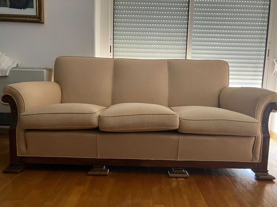 Sofá 3 Lugares + 2 Maples | Clássico, Confortável, Robusto e Elegante