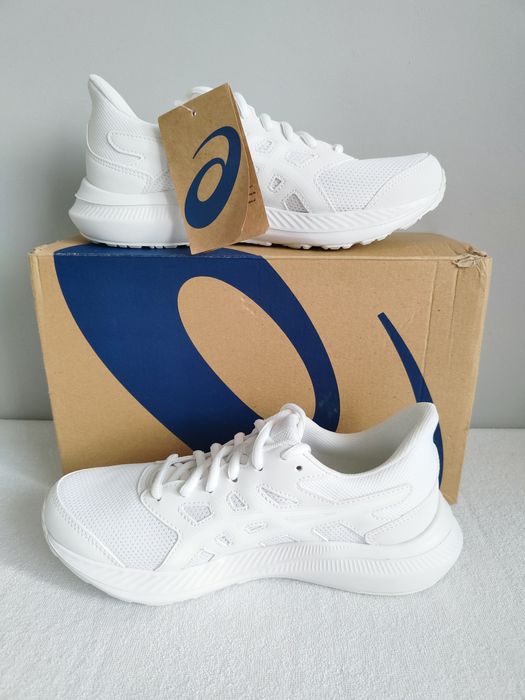 Asics Jolt 4 damskie sneakersy r. 38
JOLT 4 1012B421-100