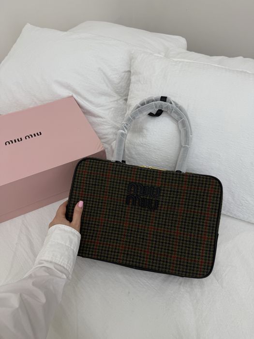 Сумка Miu Miu Beau Tweed