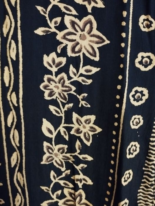 Vestido comprido azul e branco