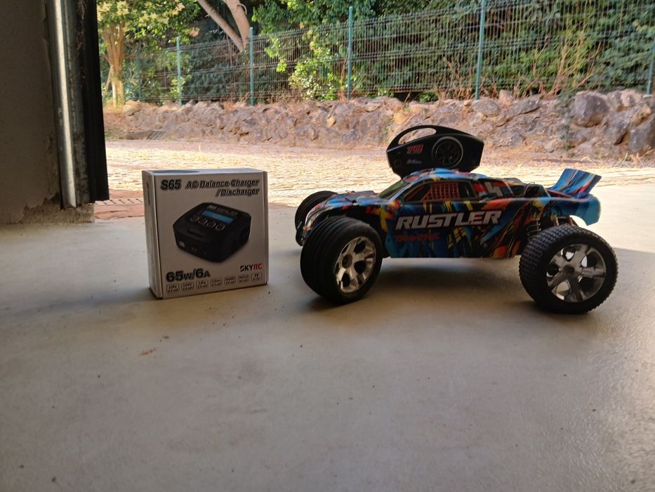Rustler Traxxas usado