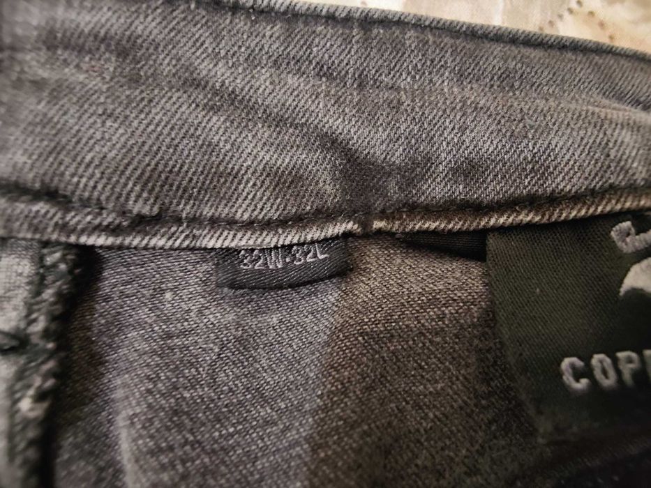 Calças de ganga Superdry  tam. 32 em excelente estado