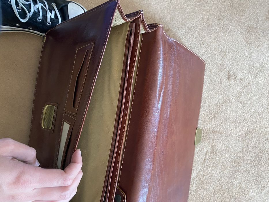 Porta-documentos homem de pele