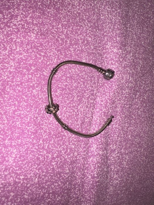 Pulseira pandora com conta