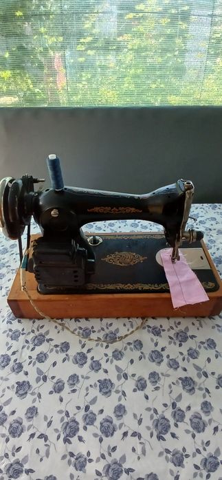 Швейна машина єлектрична