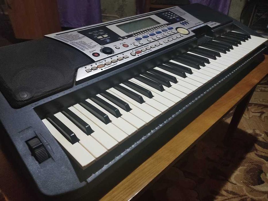 Синтезатор Yamaha PSR 550-USB (продается самовывозом)