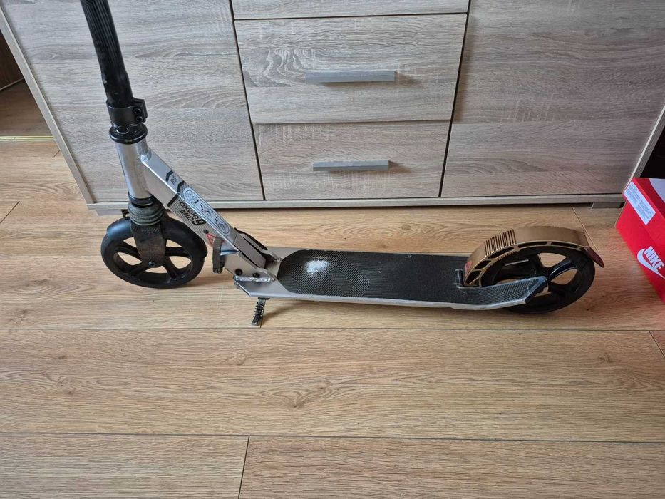 Sprzedam hulajnogę oxelo mid9