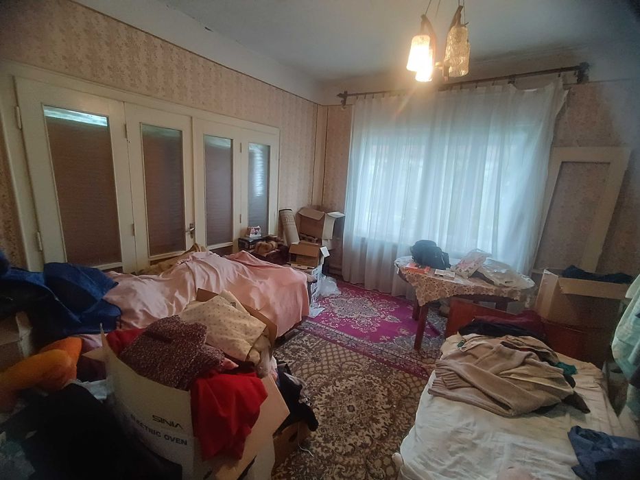 ВЕЛИКИЙ 4-Х кімнатний будинкок 146 кв.м., новий дах, гараж жилий стан