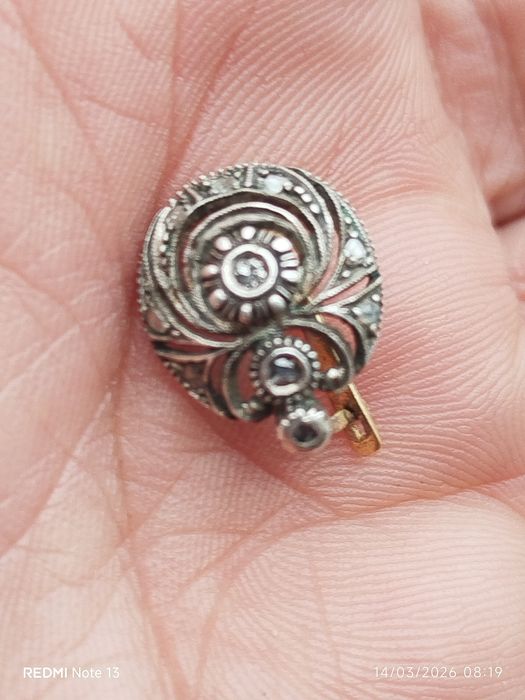 Brinco em prata e ouro