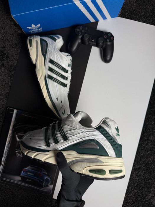 Чоловічі кросівки адідас Adidas Adistar Cushion White Green Beige [41-46]