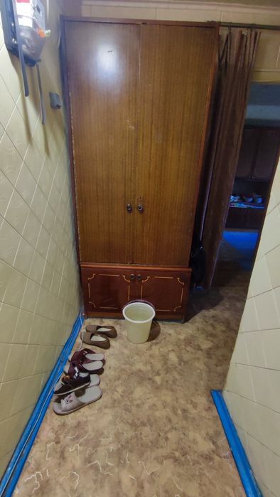 3-х комн. квартира СевГОК, остановка "Стадион" 3-й этаж, не угловая