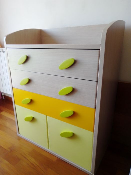 Quarto de solteiro em madeira