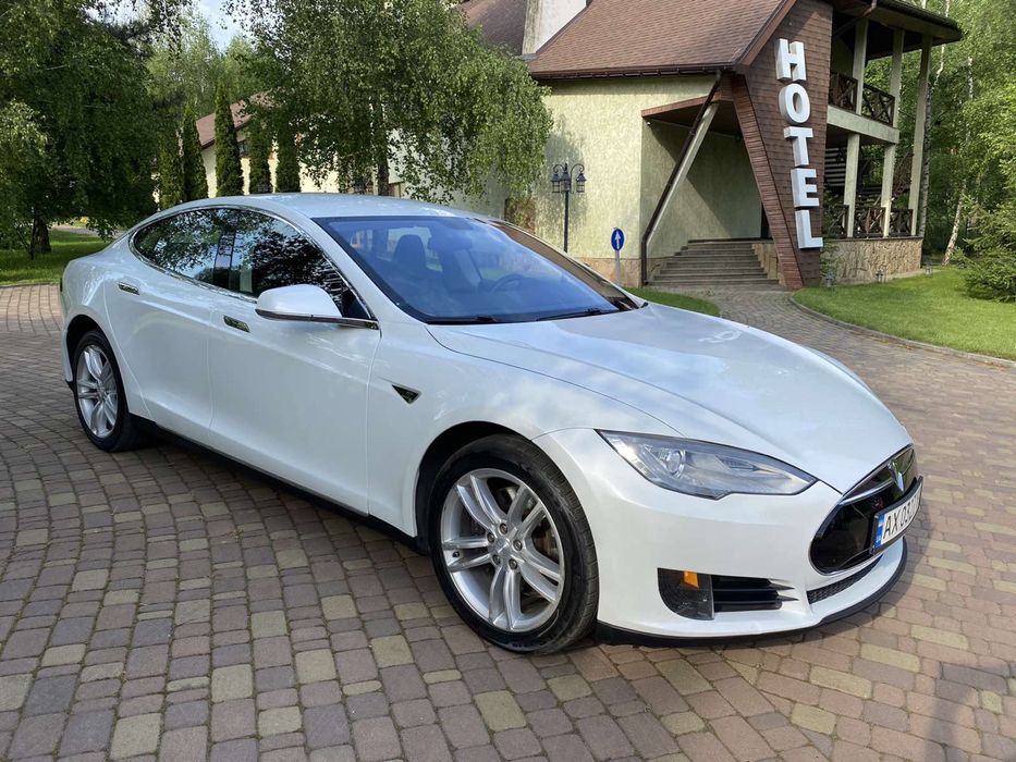 Продам Tesla model s