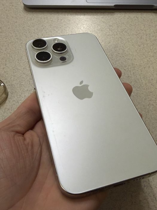 iPhone 15 Pro Max 256 GB