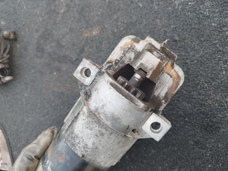 Rozrusznik Mazda 6 2.0 Benz