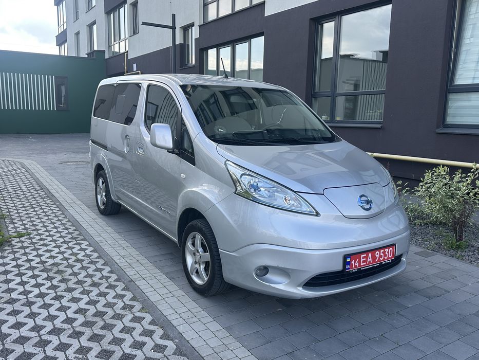 Nissan NV-200 2015 рік