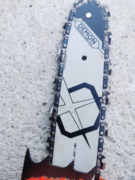 Sprzedam piłę Galeziowke Demon CS2500
