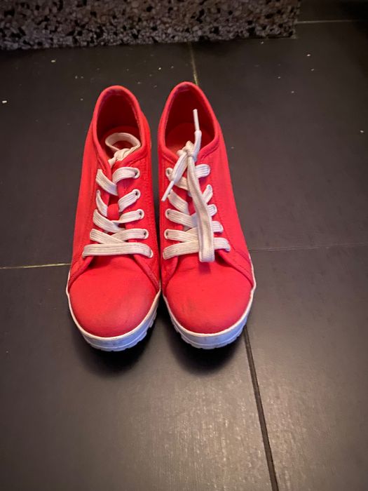 sprzedam pòłbuty damskie