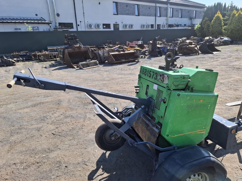 Walec jednobebnowy Terex Mbr71