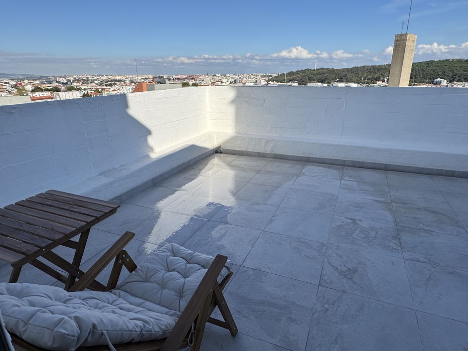 Quarto em Alfragide ultimo piso