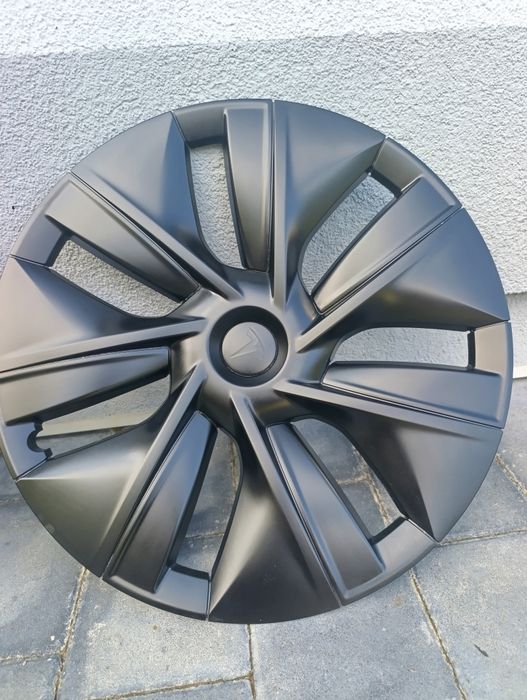 ковпаки tesla model Y R19 ідеал