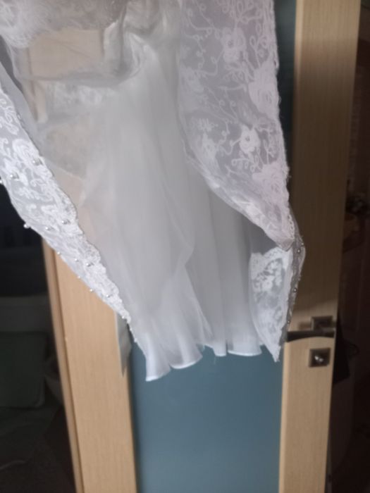 Плаття із фатину