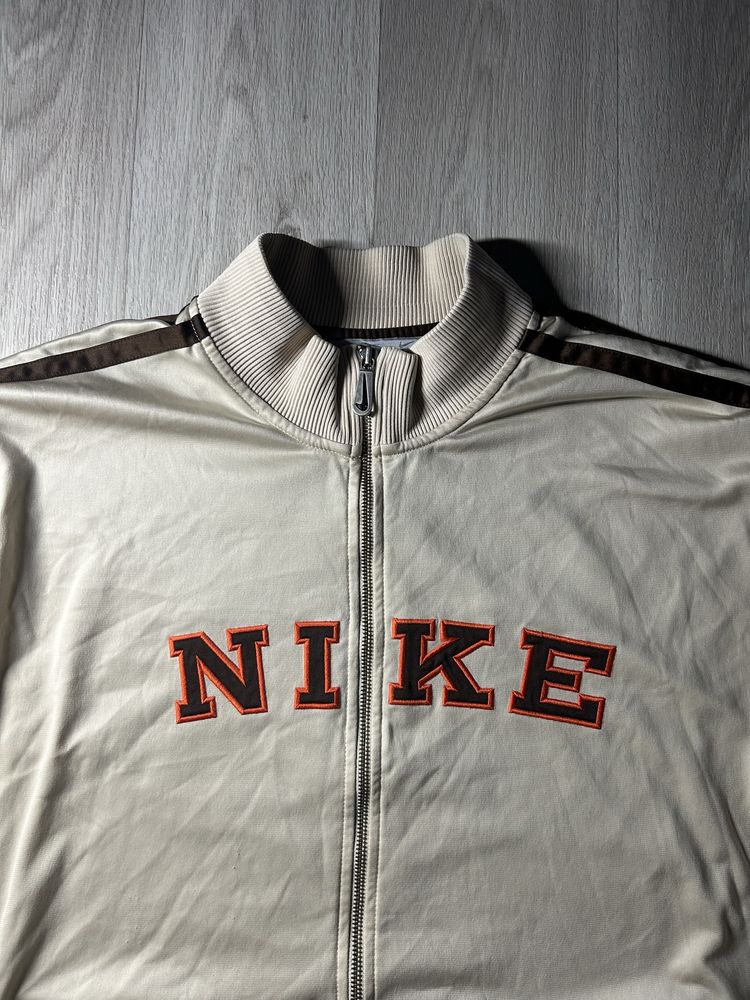 Vintage nike zip up jacket 700 Olx