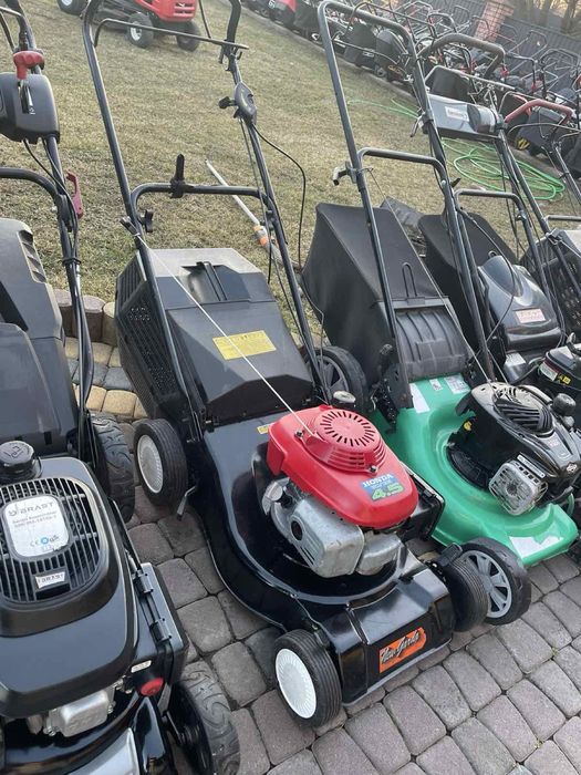 Газонокосарки бензинові косарки самохідні Honda Briggs Stratton  Al-ko