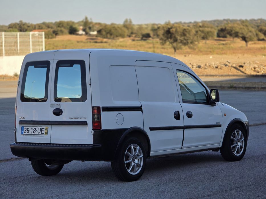 Opel Combo 1.7DI Isuzu - 2002