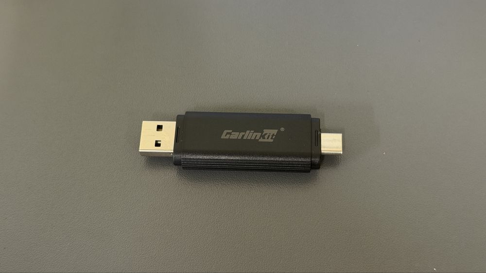 CarlinKit MINI 5 Wireless CarPlay Adapter