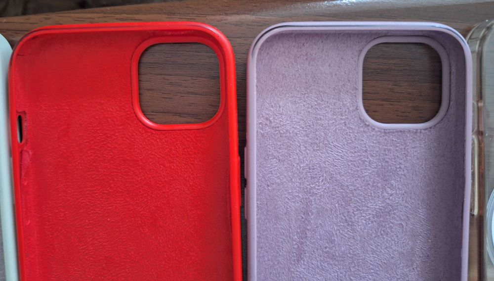 Чохли на iPhone 13