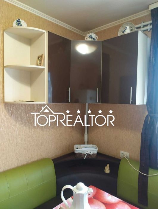 СТАЛИНКА З ЛІФТОМ! Ж/Б! Пушкінська!. Продам 2к 45 м2