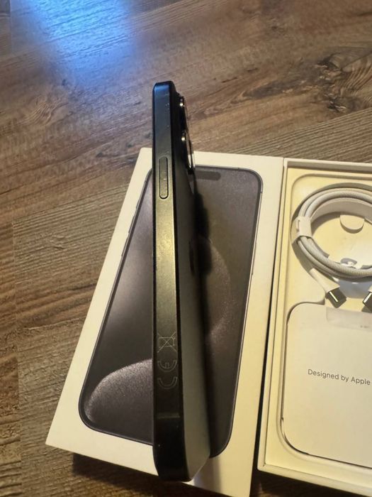 Iphone 15pro 128гб.
