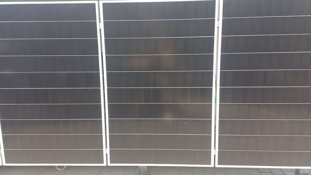 Panele fotowoltaiczne Viessmann Vitovolt 300 (405W / 410W) – NOWE, 10 sztuk, nadwyżka prywatna