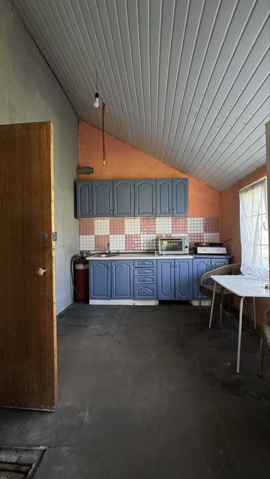Продаж будинку в осокорках.