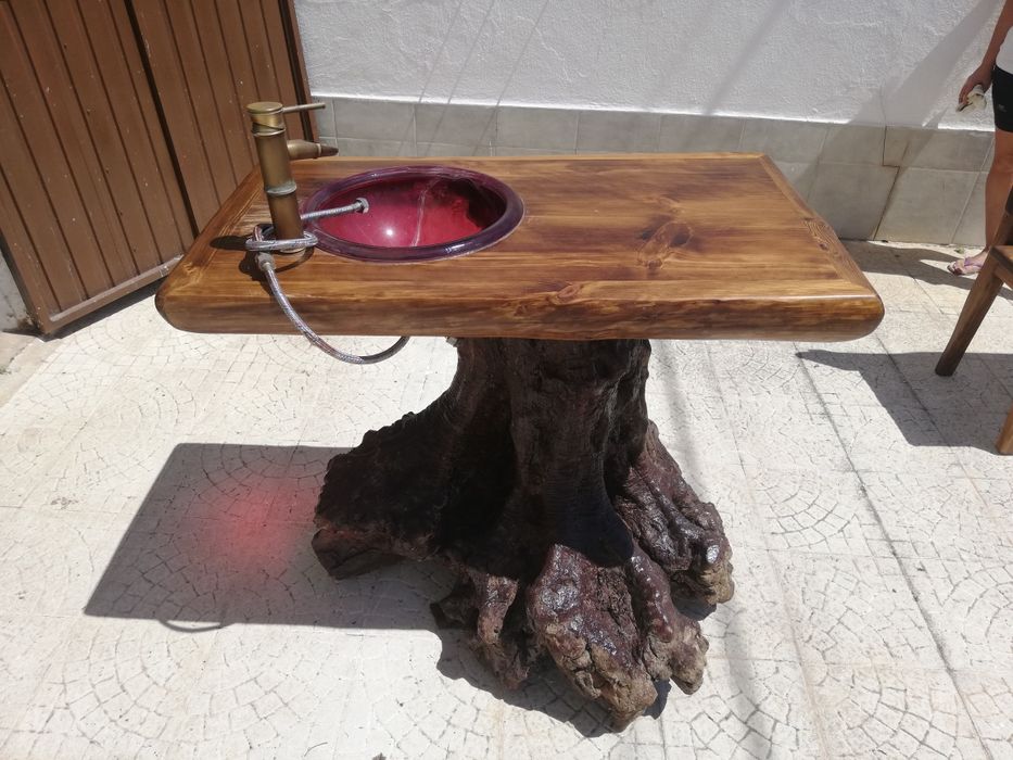 Lavatório em Madeira