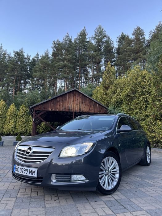 Opel Insignia Sports Tourer 2013 • 2.0 CDTI • 131 к.с. • МКПП • Шкіра •ТОРГ!!!