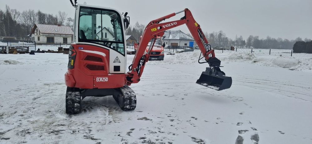 Usługi minikoparka , transport , ścinka drzew