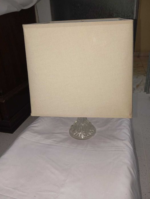 Abajur creme, para teto ou candeeiro