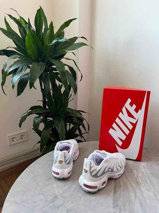 ХІТ! Nike Air Max TN + White Pink / жіночі кросівки найк 37 38 39 40
