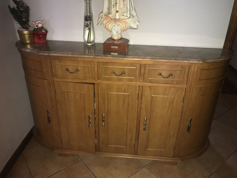 Móvel de entrada e espelho