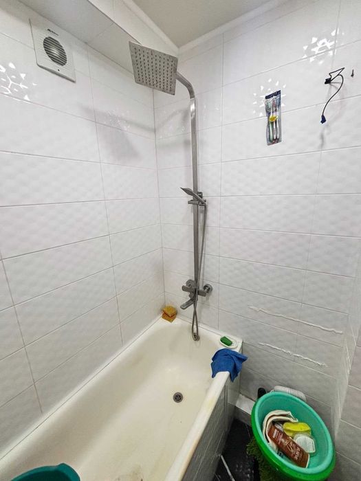 Продается 2-комнатная квартира, р-н Артема.  Торг